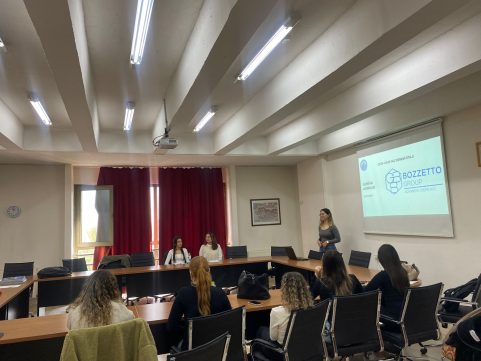 Kimya Bölümü 2024-2025 Eğitim Öğretim Yılı Yaz Dönemi Stajyerleri Staj Sunumlarını Gerçekleştirdi