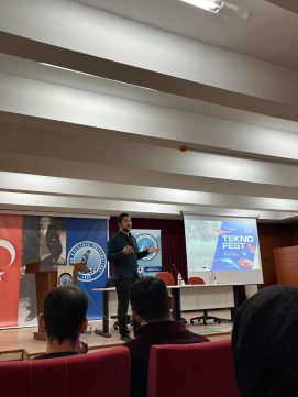 TEKNOFEST 2026 Öğrenci Buluşmaları Kapsamında Bilgilendirme Konferansı Gerçekleştirildi